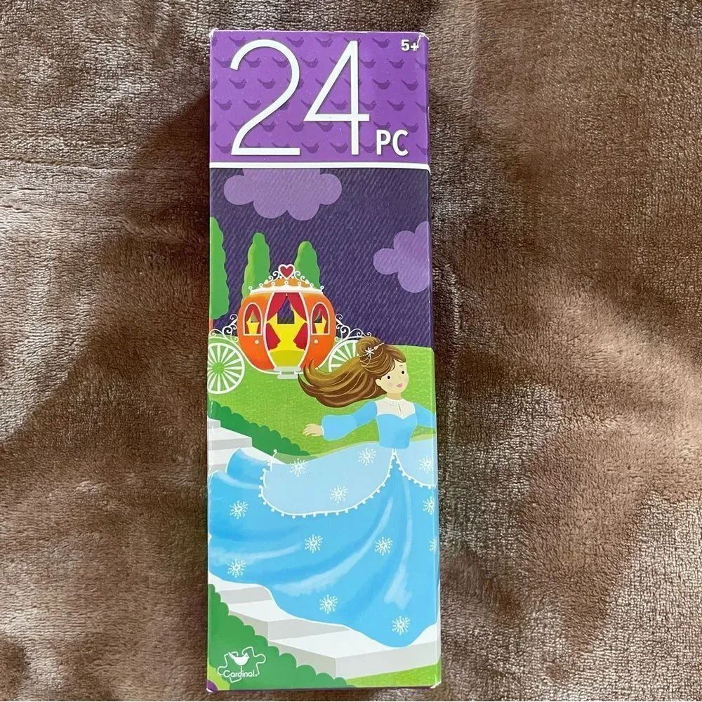 24-Piece Princess and Carriage Puzzle Toddler New